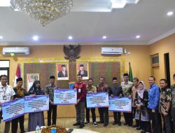 CSR Bank Sumsel Babel Bantu Pasokan Air Bersih Untuk Warga Desa dan Pesantren