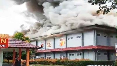 Diduga Kurangnya Pantauan Damkar OKI Tentang Sefti Apar, Akibatnya Gedung SMA Negeri 3 Unggulan Kebakaran Hebat.