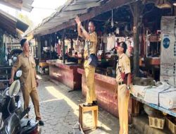 Lurah Pasar Gemolong Gelar Acara Rutin Mingguan Untuk Peninjauan dan Perbaikan Pasar.