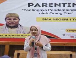 Parenting SMAN 1 Tangen : Pentingnya Pendampingan Anak oleh Orang Tua
