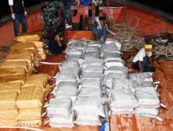 TNI AL Berhasil Gagalkan Penyelundupan 1,2 Ton Kokain dan 705 Kg Sabu di Kepri