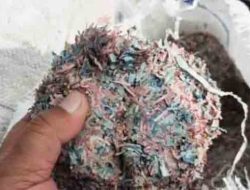 21 Karung Beras Cacahan Uang di Pembuangan Sampah Bikin Gempar Warga Bekasi