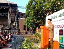 Ribuan Jemaah Sholat Idul Adha Di Kalipepe Land, Menerima Sedekah Uang dan Paket MBG