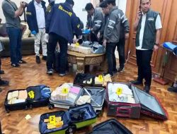 Barang Bukti Penggeledahan Rumah di Sentul Emas 74 Kg. Jadi Perhatian