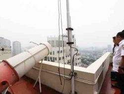Camat Rahmat Mulyadi Imbau Gedung-gedung di Kebayoran Baru Pasang Water Mist